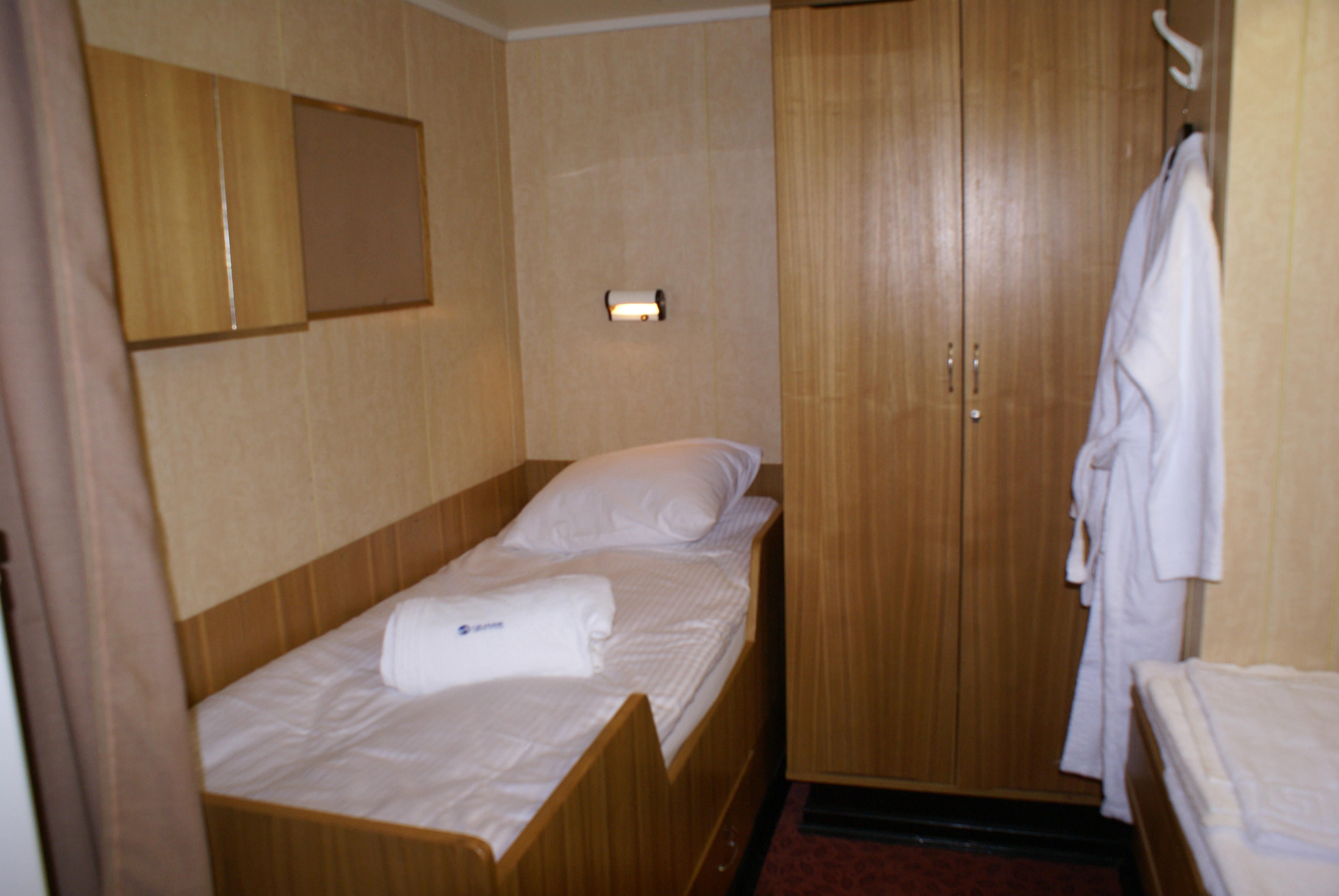 Quark Expeditions 50 Years of Victory Mini Suite 3.jpg